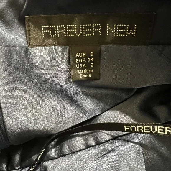 FOREVER NEW, BEADED MAXI DRESS, in Navy Blue, size 6 - Picture 5 of 6